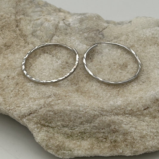 S1800 Hoop Earrings 20mm.
